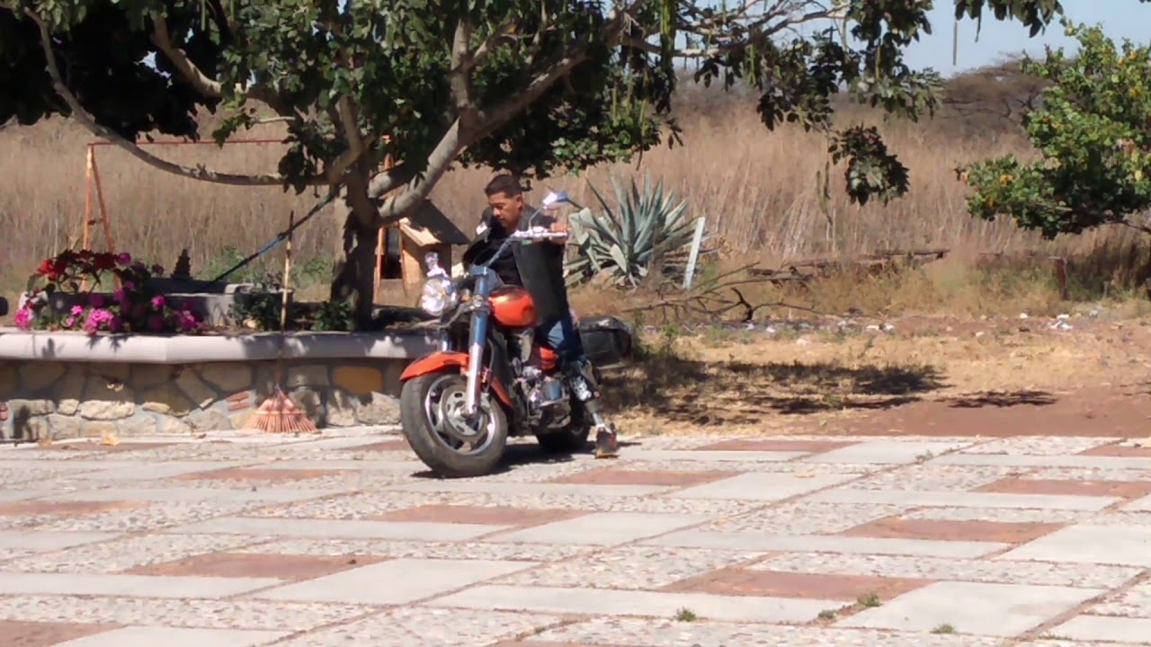 Motociclista amputado