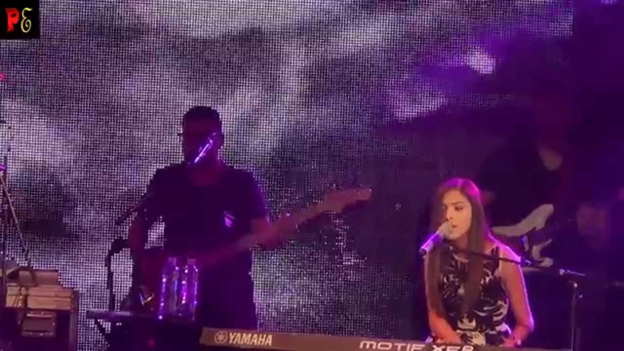 VAZQUEZ SOUNDS - EN MI, NO EN TI - SHOWCASE - LUNARIO
