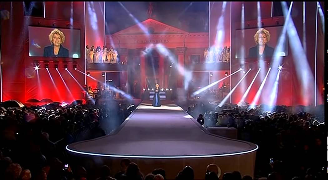 Waarom Nou Jij - Simone Kleinsma (The Passion 2014 - Groningen)