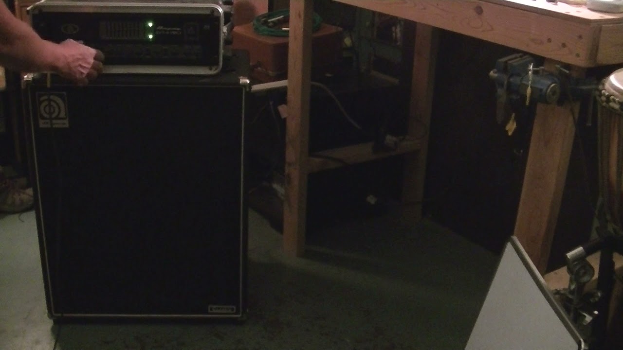 Ampeg SVT 4 Pro & 410 HLF Classic Cabinet