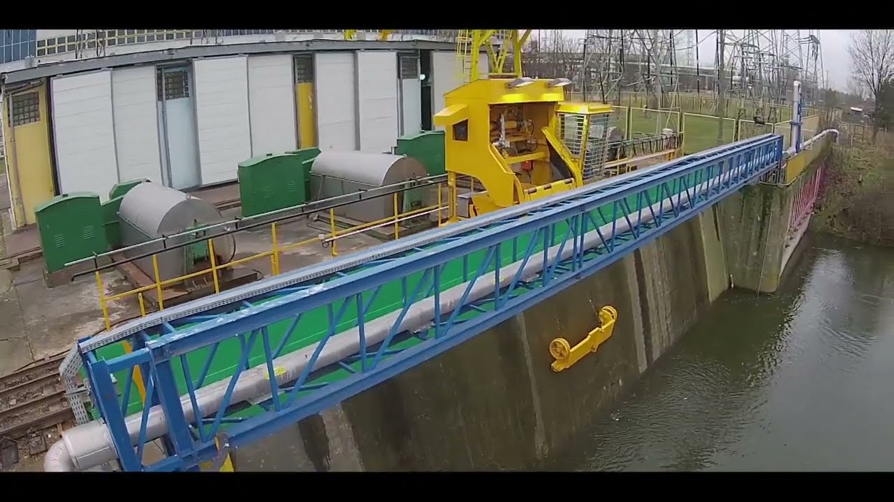 Czyszczarka krat wlotowych dla elektrowni wodnej / Trash Rack Cleaner for Water Power Plant