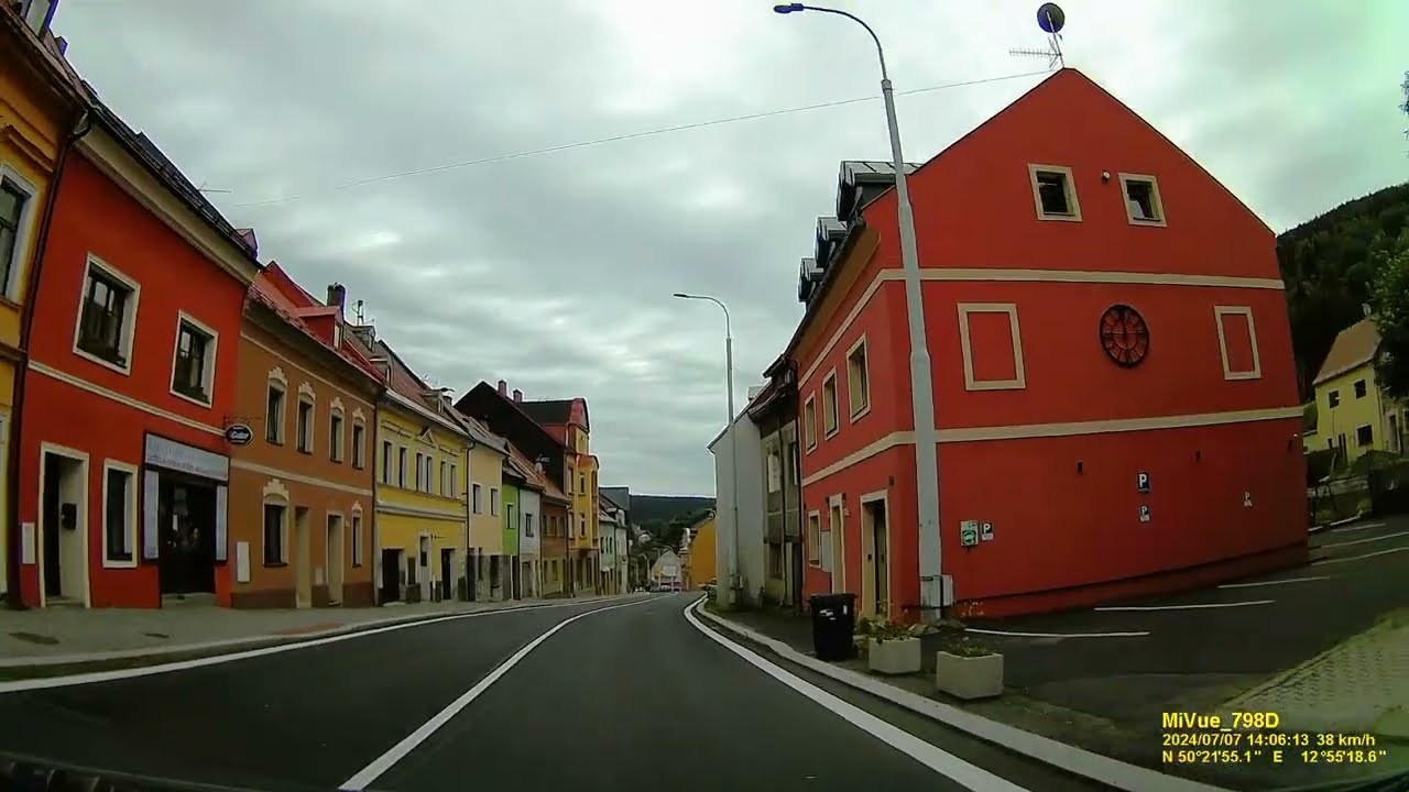 CZ: Jáchymov (Sankt Joachimsthal). Karlovarský kraj. Rundfahrt durch die Stadtmitte. Juli 2024