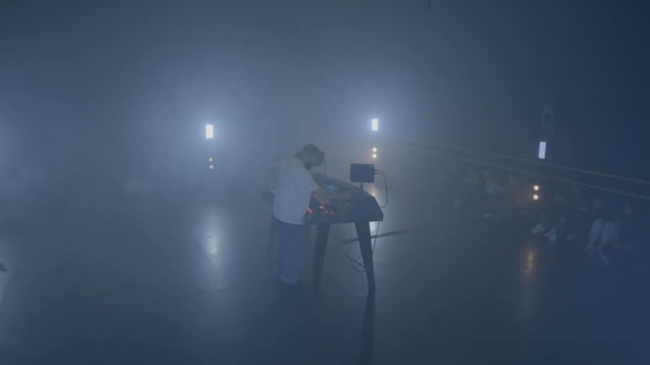 Tour de Contr&ocirc;le - Sound Research Residency - Max Frimout