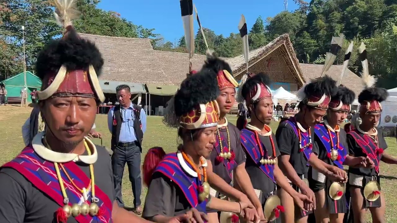 Folk Dance presented by Ñåñgläñg Hongnyü Society at Taro Festivals.
