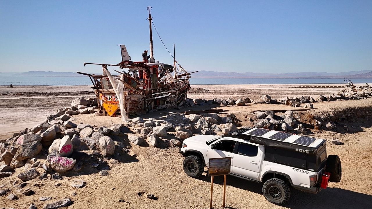 This PIRATE SHIP Shouldn’t Be in the Desert… | Salton Sea Overland