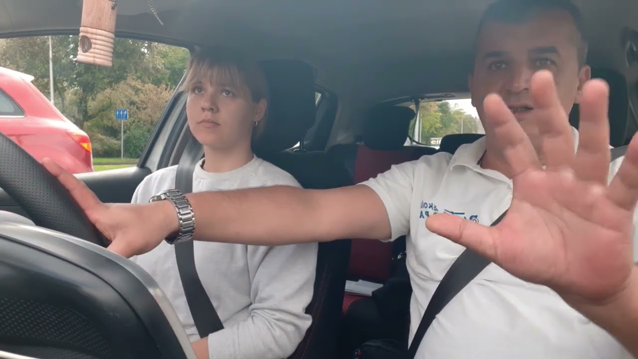 Adriana prvi put na javnoj cesti
