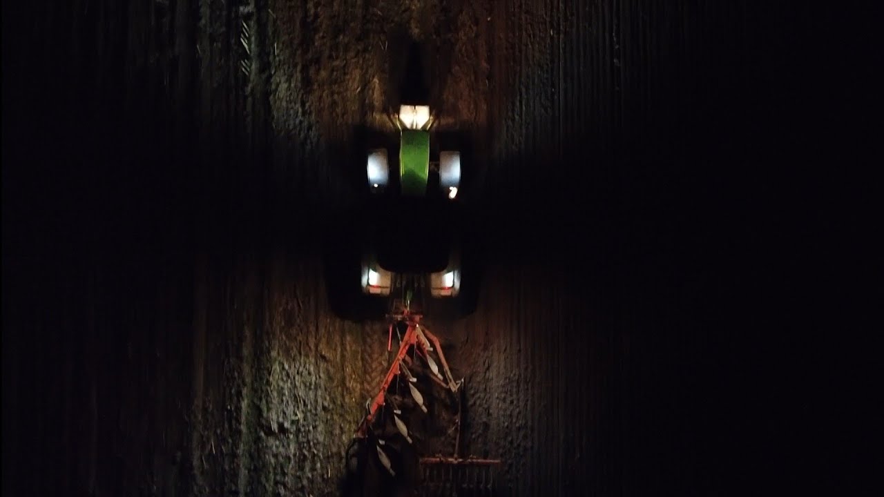 Pflügen mit 4 Schar John Deere 6125r Tag/Nacht