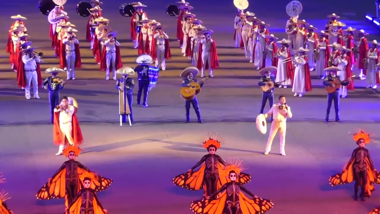 Edinburgh Tattoo, Mexican Music. #vivamexico #edinburghtattoo