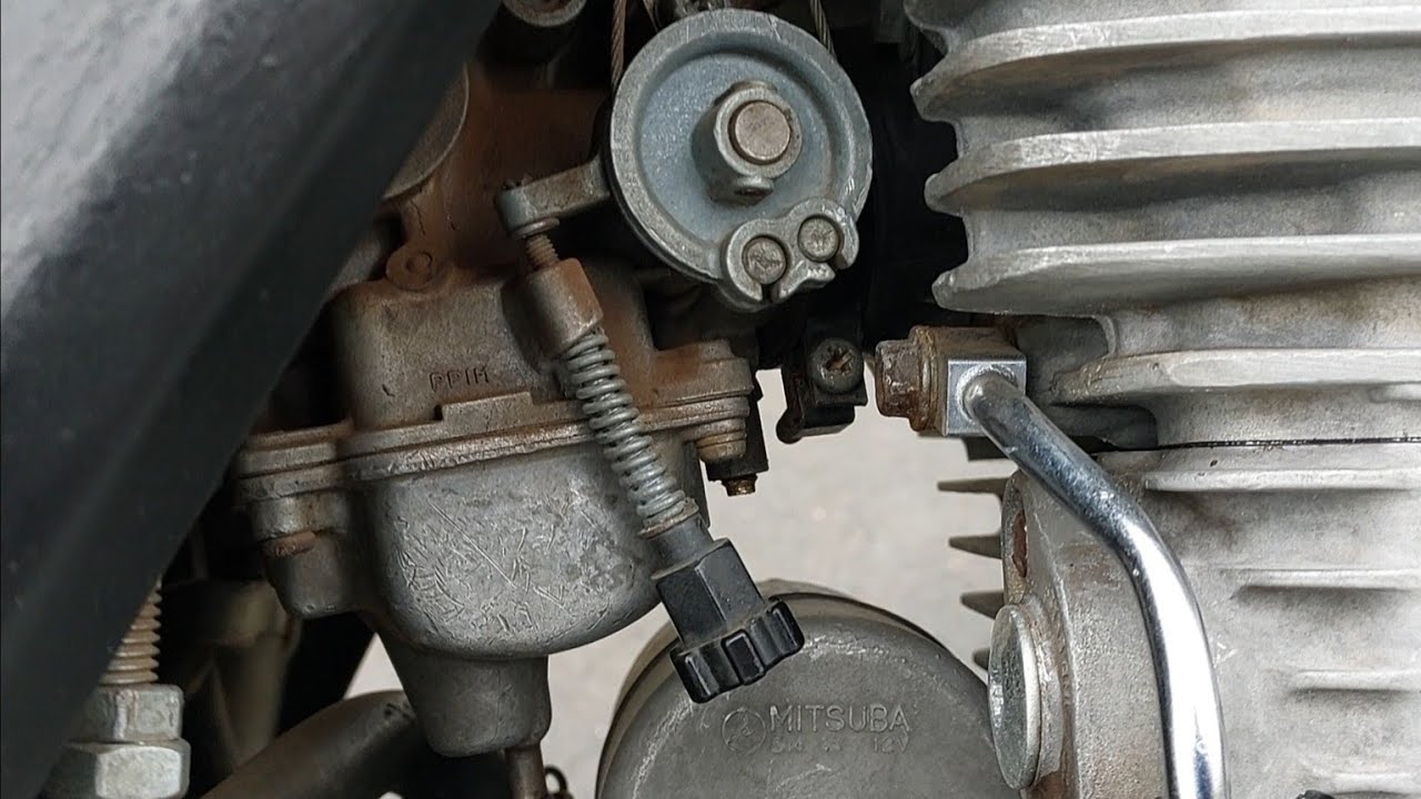 Como regular o parafuso da mistura  de ar combustível da cbx twister