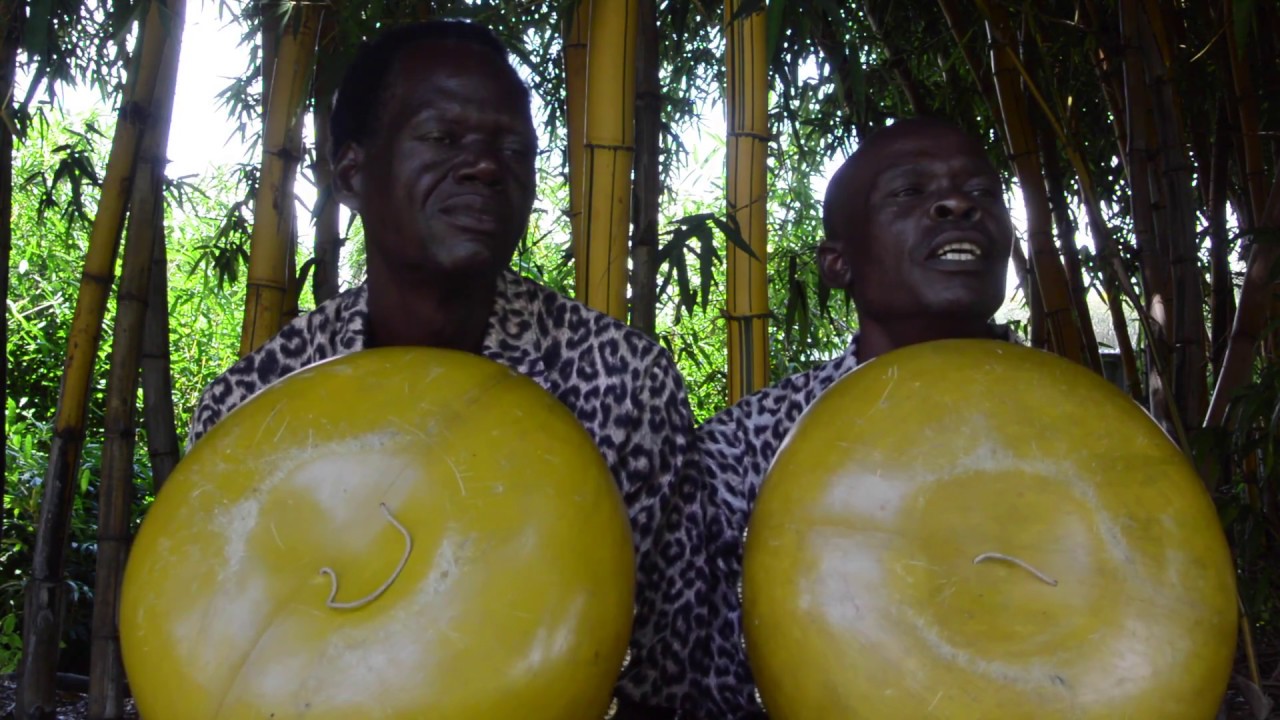 Tichafa Benhura and Wiriranai Chigonga play Mahororo 2016