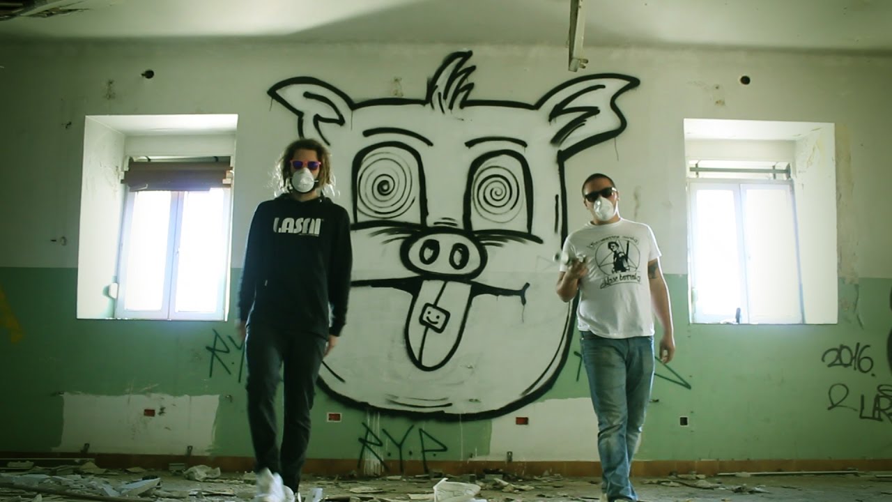 ZERRIEN LIRIKA  - ESTE GRUPO APESTA [ VIDEO ]