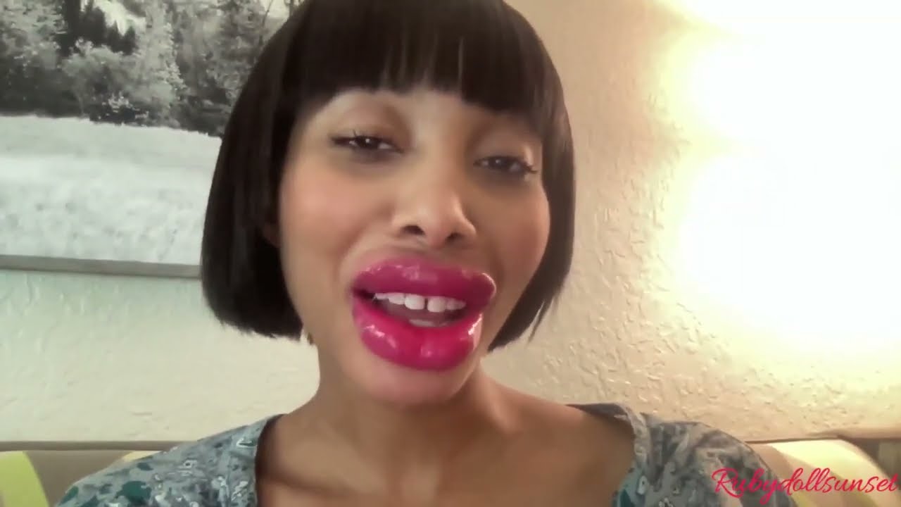 Ruby Sunset Growing XL Doll Lips