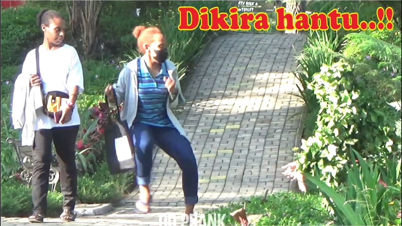 Kaget histeris bagaikan melihat hantu..!! Bushman prank