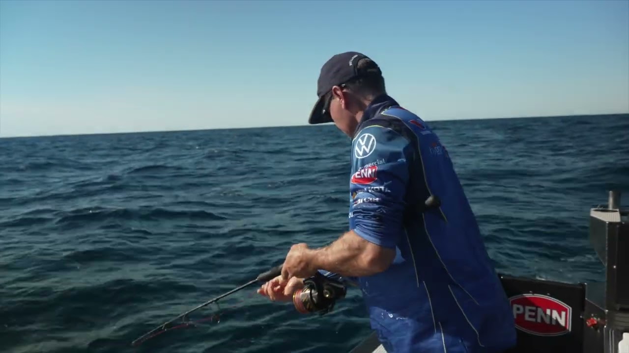 YF 7600 Centre Cabin with Michael Guest