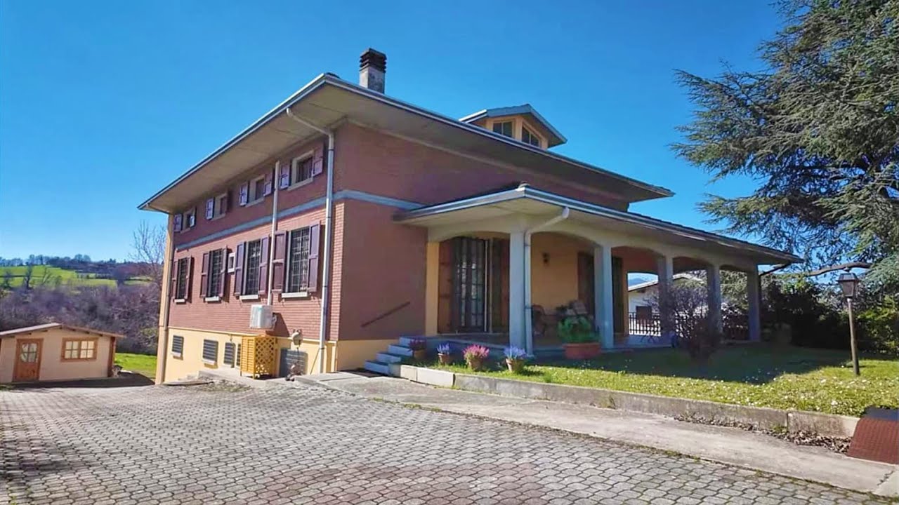 Villa indipendente a Lesignano de' Bagni (PR)