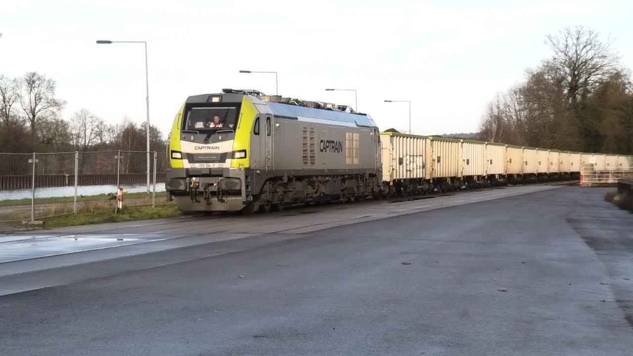 Eurodual mit schwerem Ganzzug nach Saerbeck Hafen ex TWE