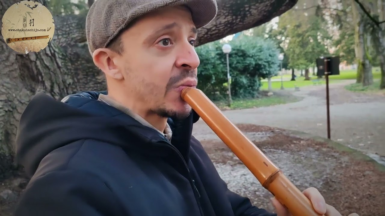 Shakuhachi flute in nature 🎋