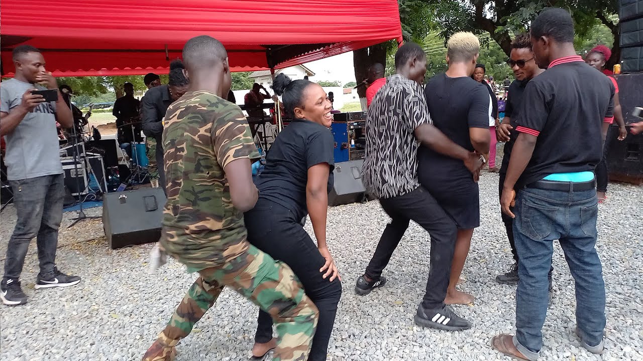 Diamond winds soldiers band play woyonko da ne woda at baba spirit funeral 