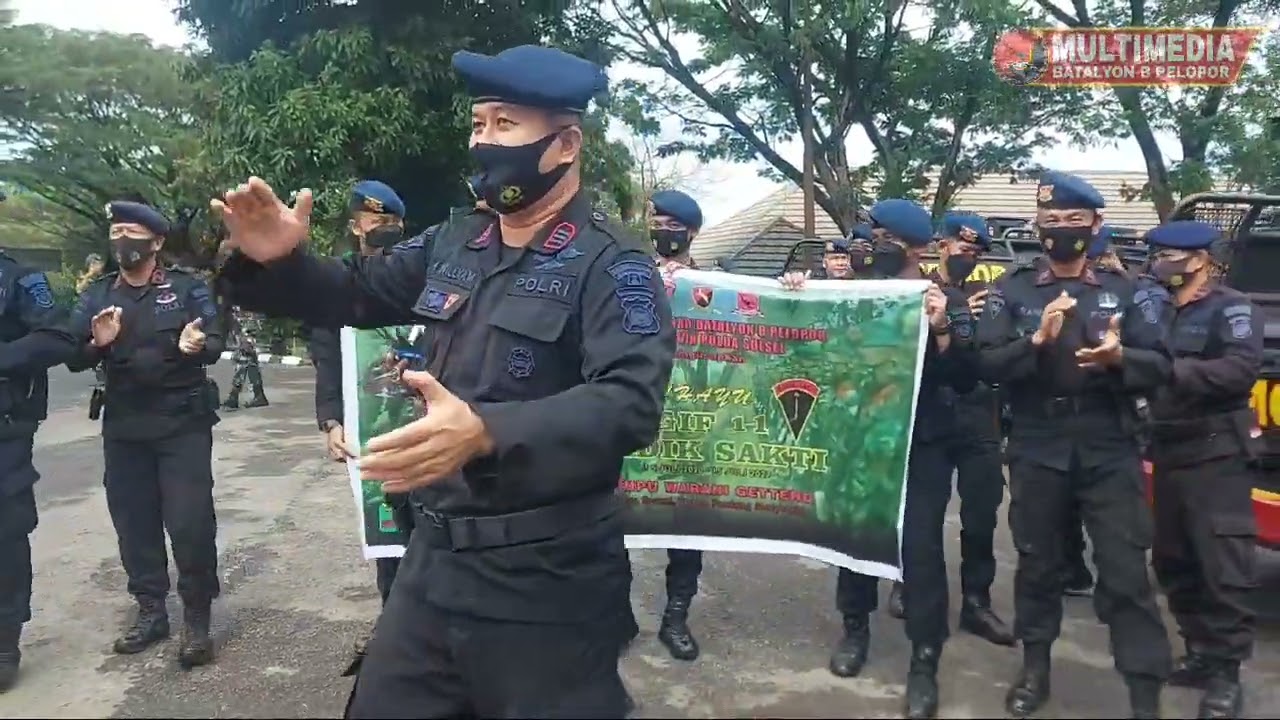 PULUHAN BRIMOB PAREPARE SERBU MARKAS BRIGIF 11 / BADIK SAKTI  , ADA APA ???