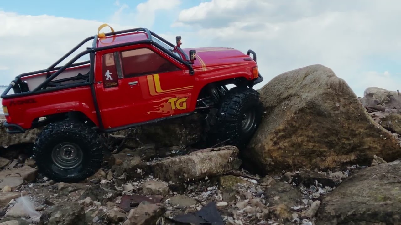 When The Water Comes Back Axial scx10iii 1987 Toyota SR5