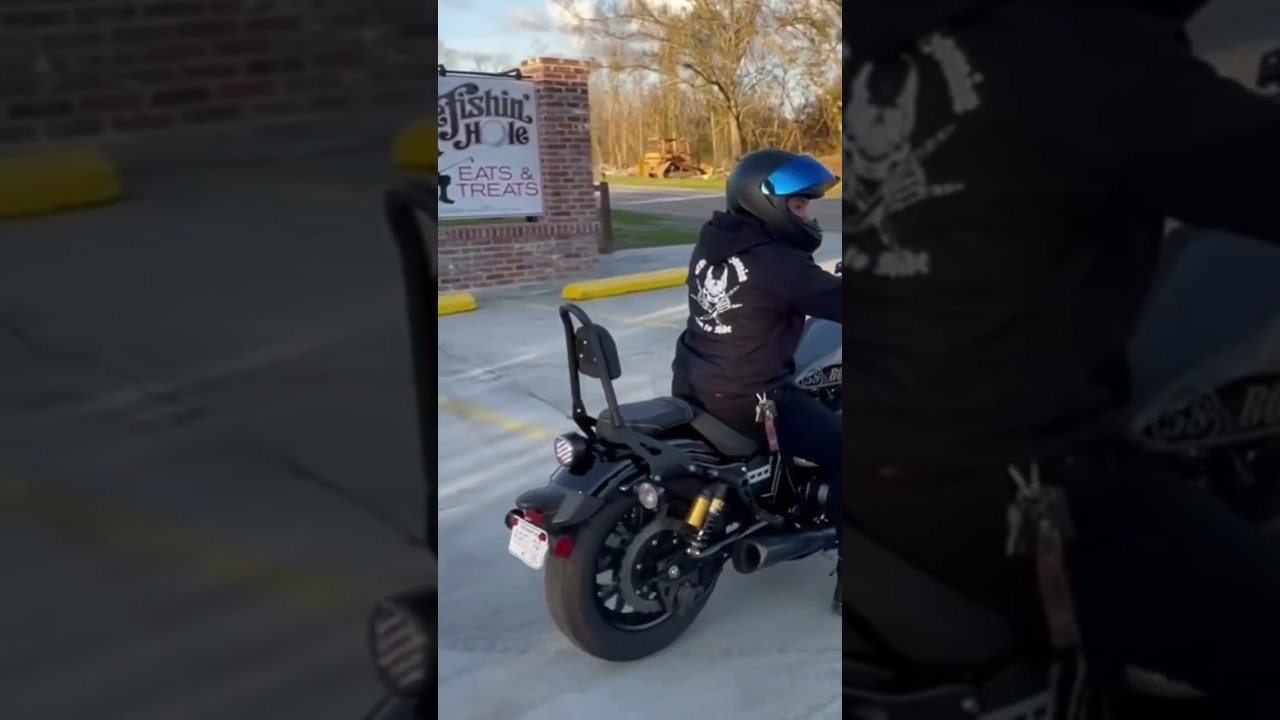 Vance and Hines Exhaust on 2018 Yamaha Bolt #yamahabolt #motorcycle #vanceandhines #fyp