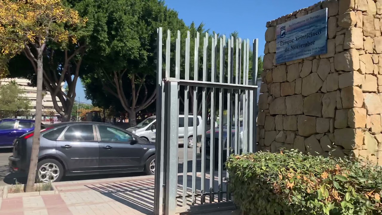 Finca el pato - recorrida breve por el barrio de Malaga.