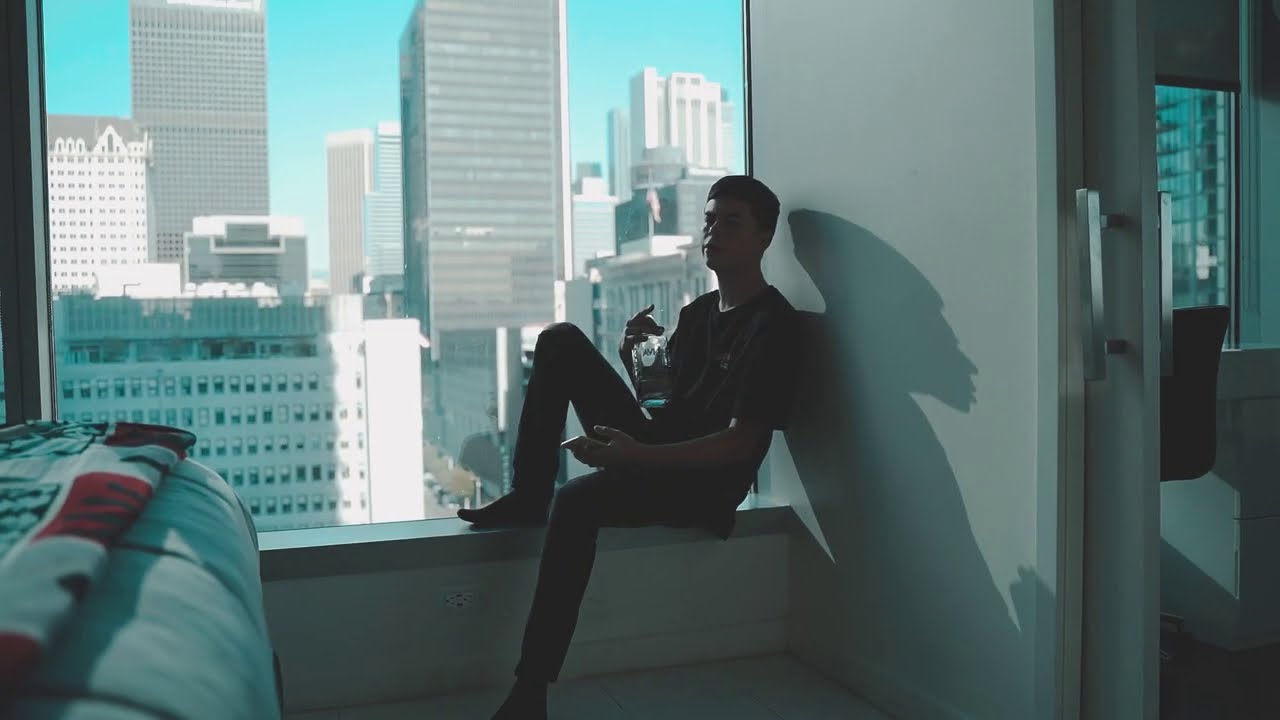Comando LR - Solo En Mi Habitación (VIDEO OFICIAL)