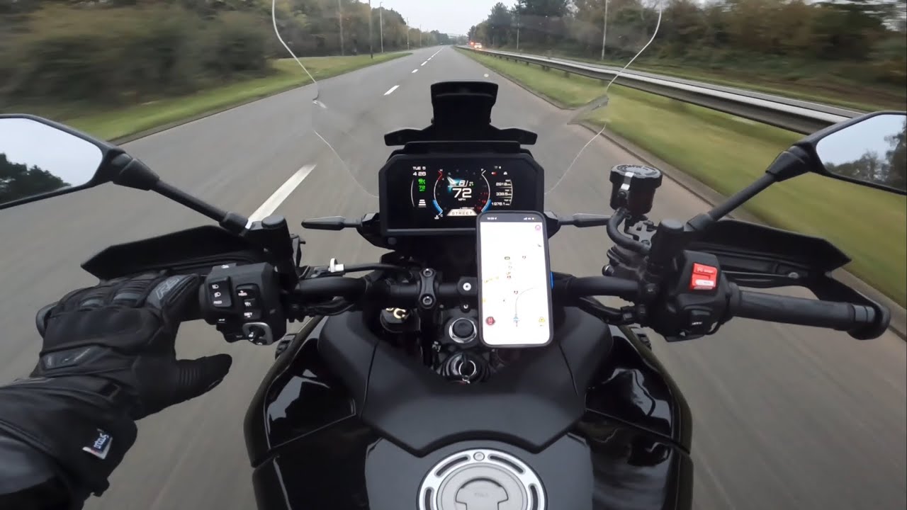 Effortless commute on the 2024 Yamaha Tracer 9 GT+ pov