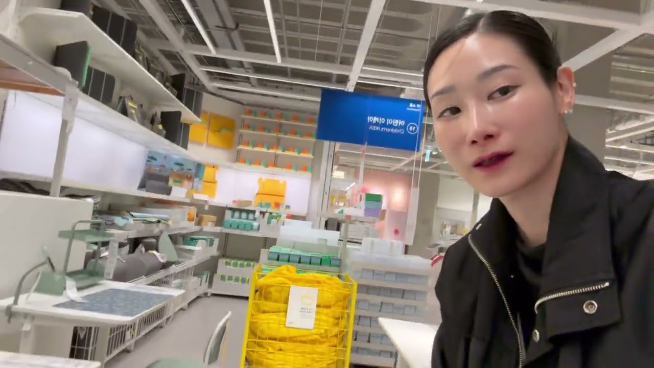 2025년12월26일 IKEA 간 라일라 🧦