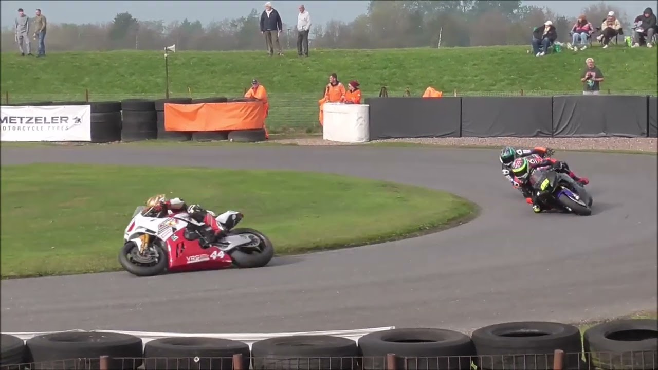 Darley Moor - Stars - Race 2 - plus 2 warm up laps - Sunday 12th October 2025 - Foggy Conditions .