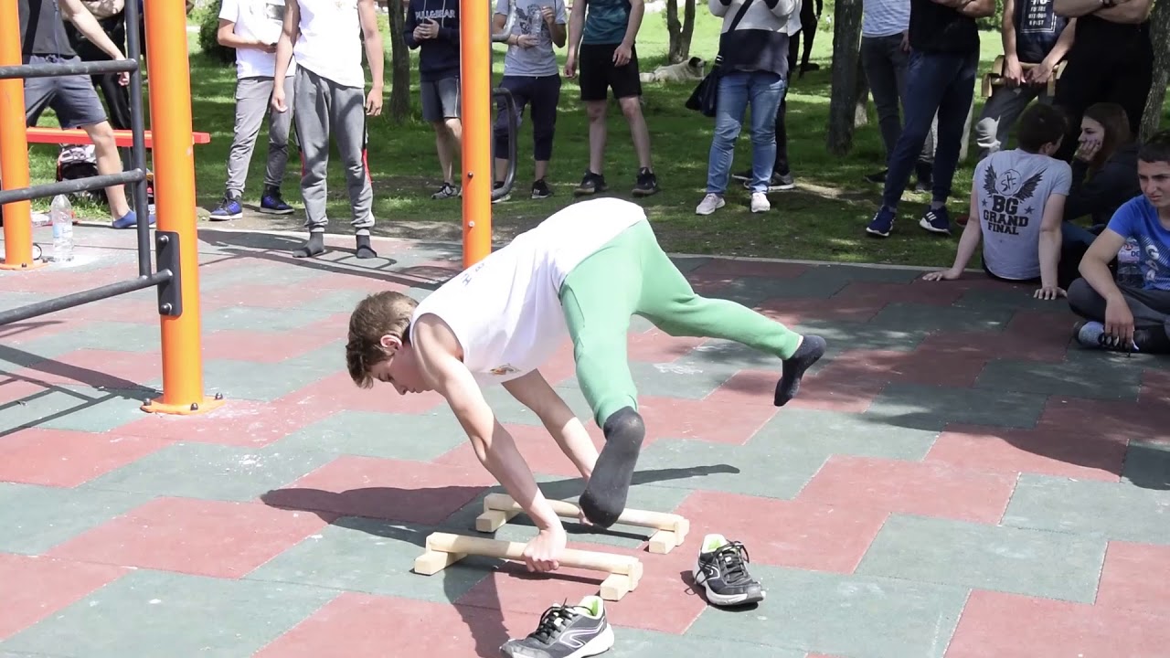 Street workout battle (up to 16) May 2019 - Stefan Kolarov vs Aleks Nguen