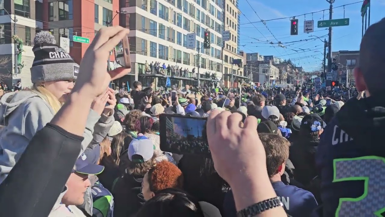 Superbowl 60 Champions brought the crowd for the parade!