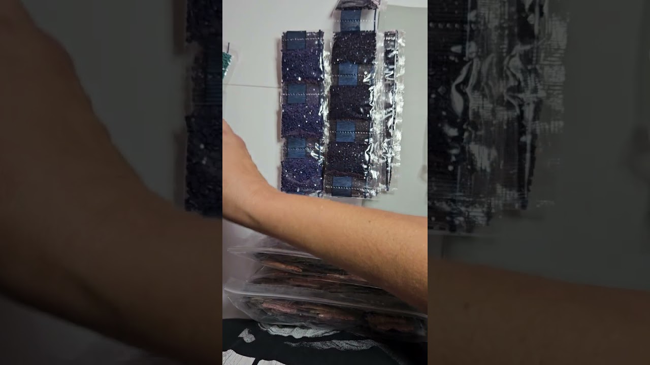 UNBOXING DIAMOND PAINTING DRILLS FOR THIS YEARS PROJECT