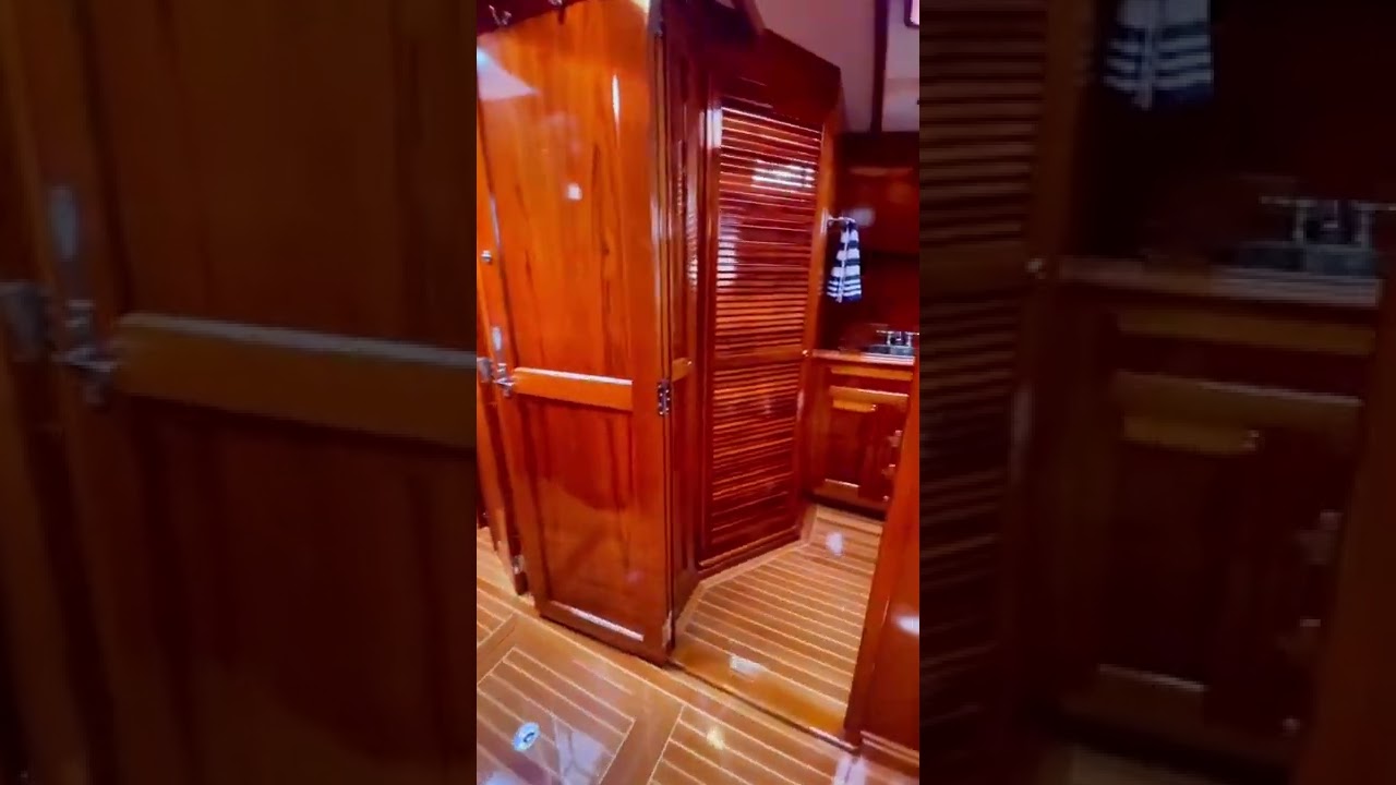 Tour of a gorgeous 2001 $1,200,000 50&rsquo; Wesmac!&nbsp;#boatbuddies #shorts