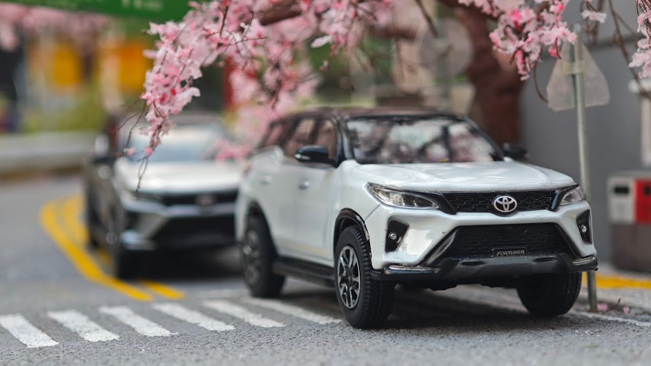 Toyota Fortuner by Para64 | UNBOXING and REVIEW
