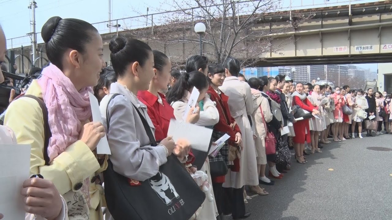 憧れのジェンヌに第一歩 宝塚音楽学校で合格発表