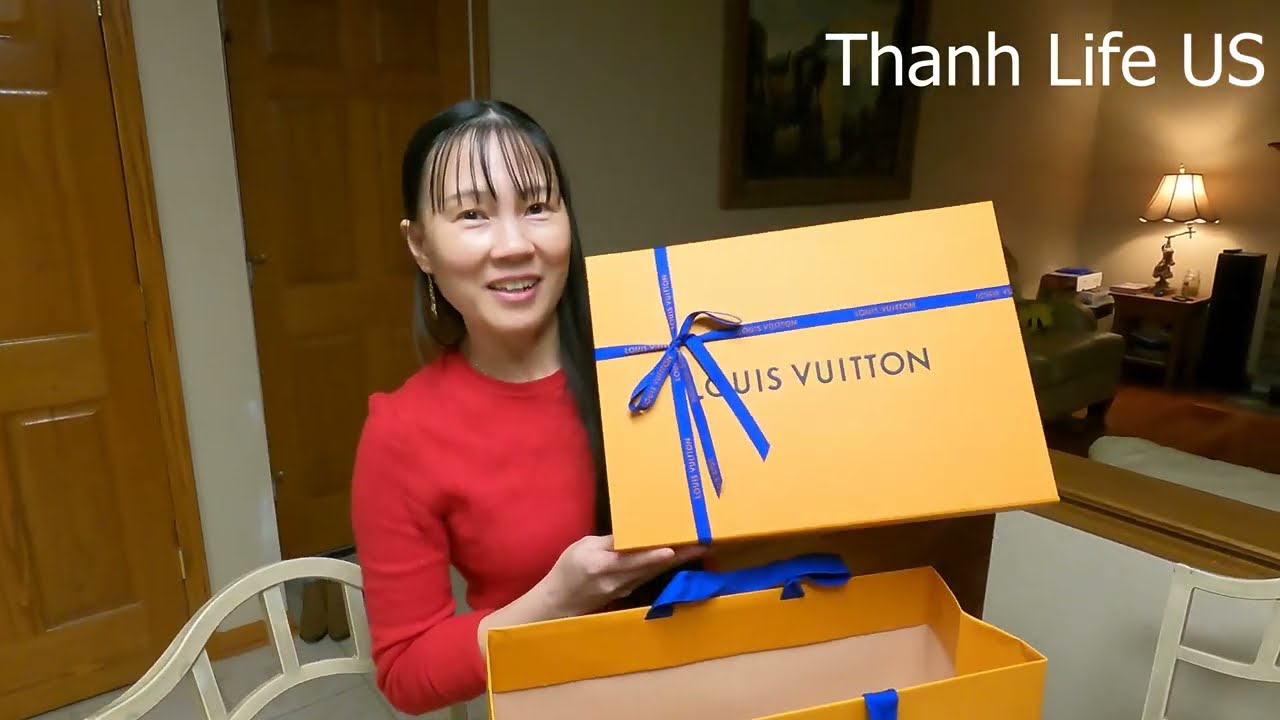 #68 | Lần đầu mua Túi Xách Hàng Hiệu LV ( Louis Vuitton ) ở mỹ | Cuộc Sống Mỹ | Thanh Life US