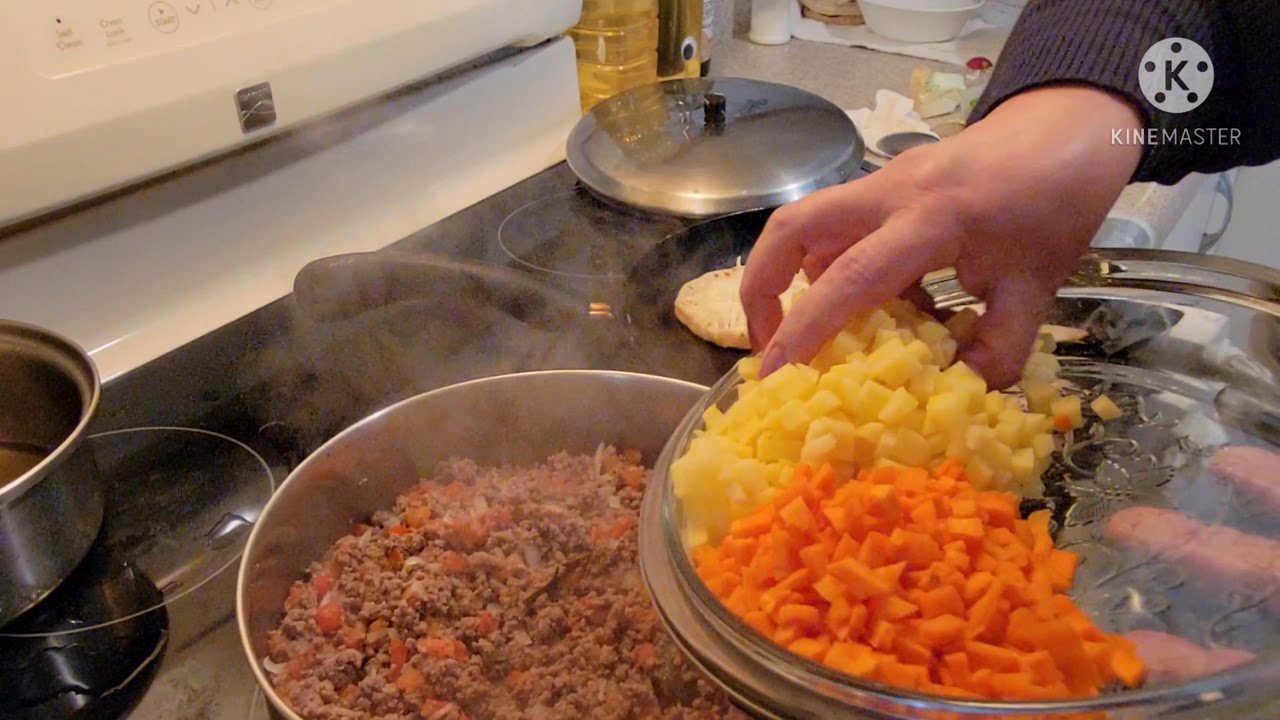 sopes con Picadillo