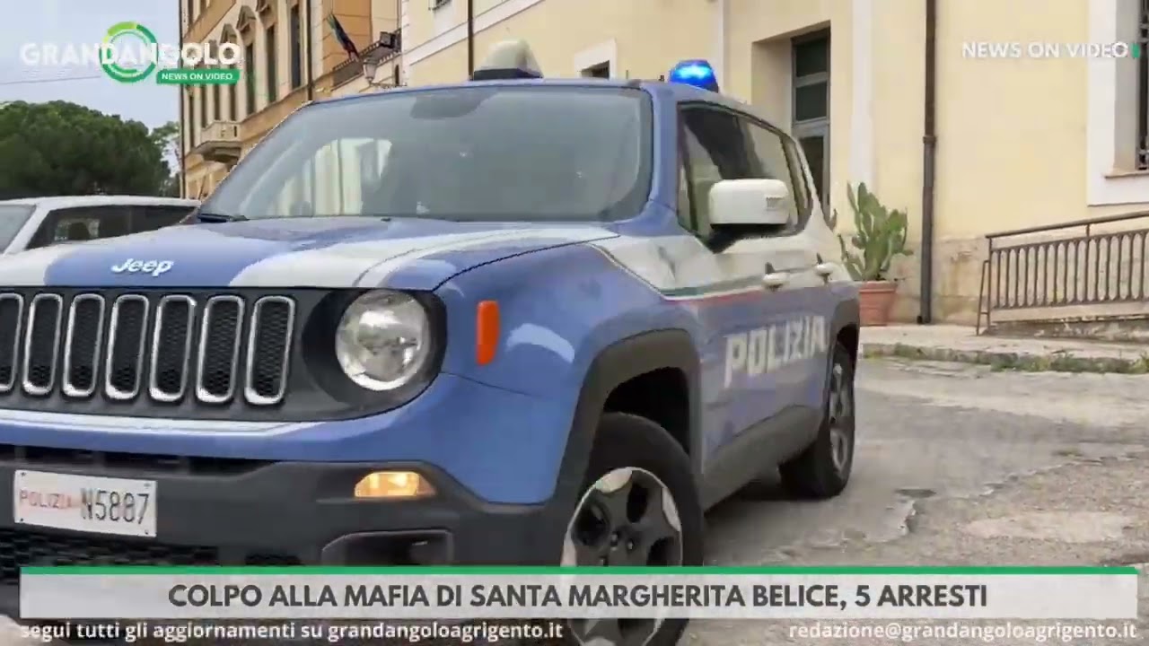 Colpo alla mafia di Santa Margherita Belice, 5 arresti: le immagini dell'uscita dalla Questura