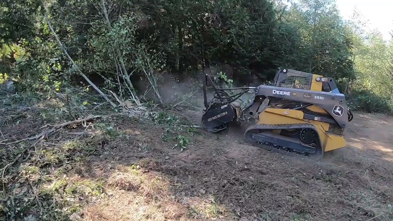 Land Clearing with John Deere 333G & MG60D Mulching Head