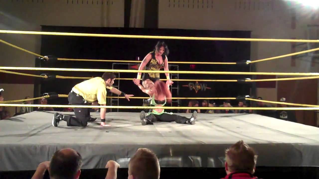 Jessicka Havok vs. Sassy Stephie OCW March 12th 2011
