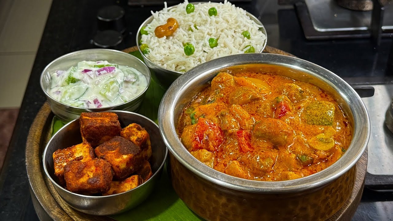 இனி ஹோட்டலுக்கு போய் அதிக செலவு செய்ய மாட்டீங்க / Weekend  Veg menu with tasty Kadai Mushroom gravy