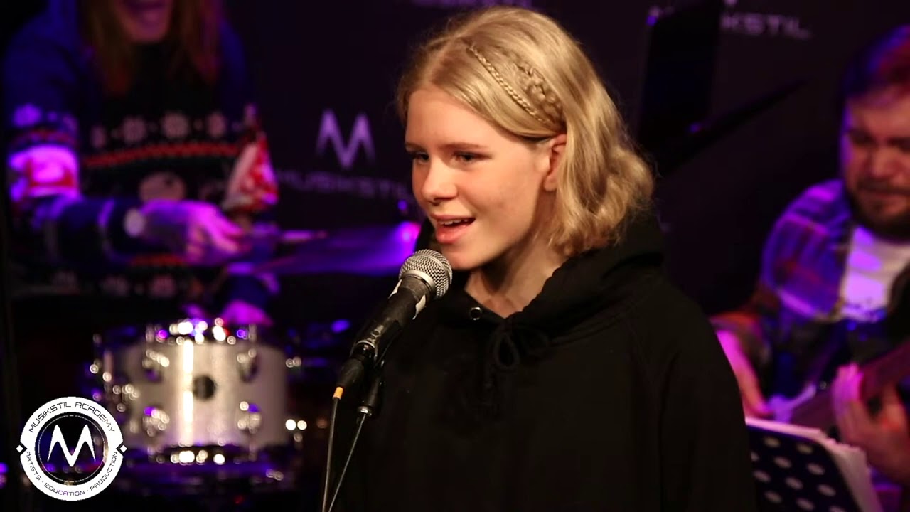 MUSIKSTIL Julkonsert, Nacka - Someone like you (Adele) kl. 18.50 Livestream, 2020
