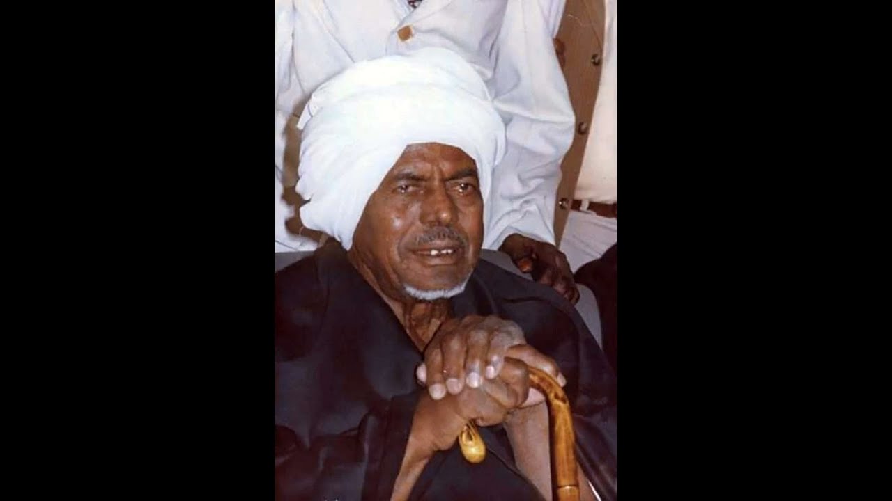 فَإِنَّمَا الْوَصْلُ مِنْ كَفَّيْكَ مَأْمَلُنَا . محمد كمال . حضرة