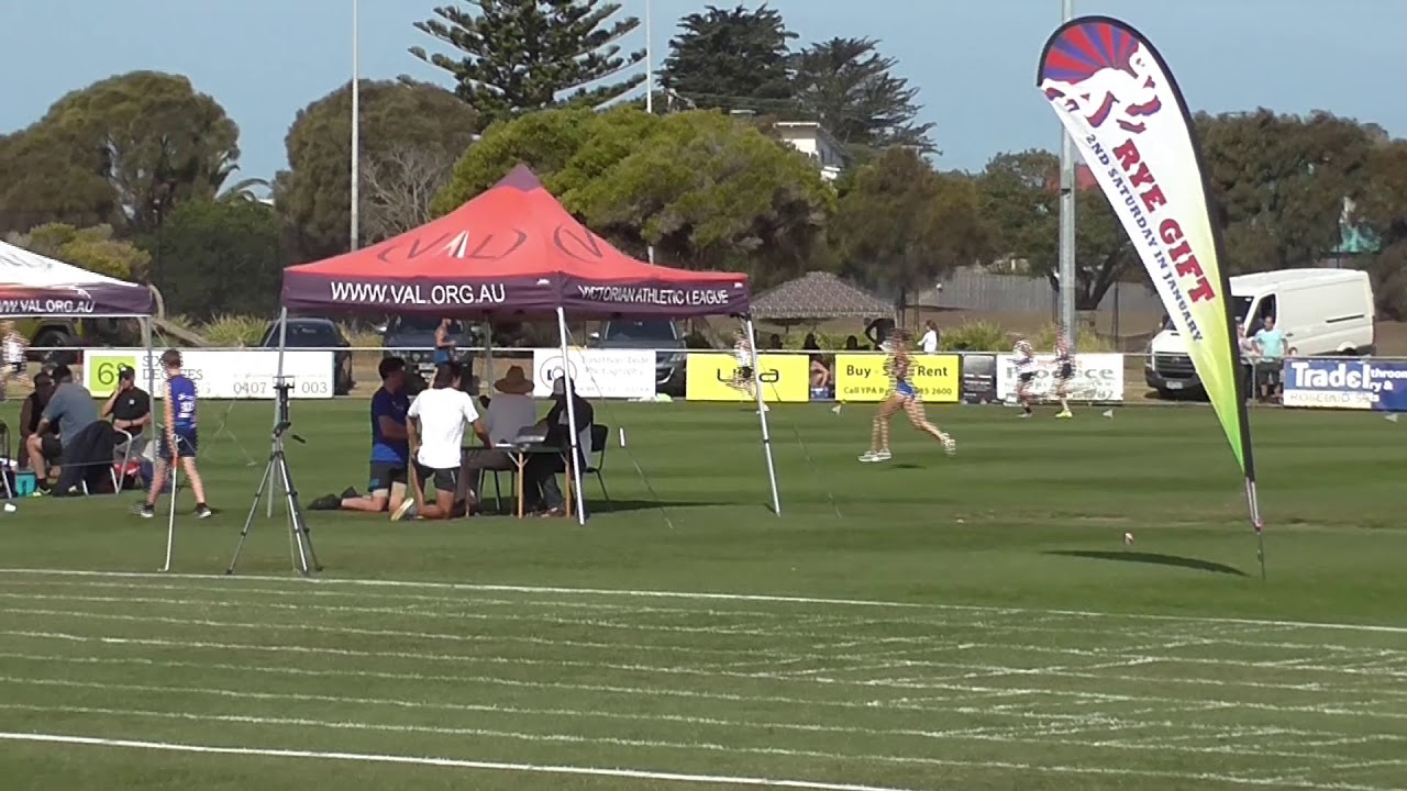 Rye Gift 2019 - Women's and Masters' 1600m, won by Paul Viney