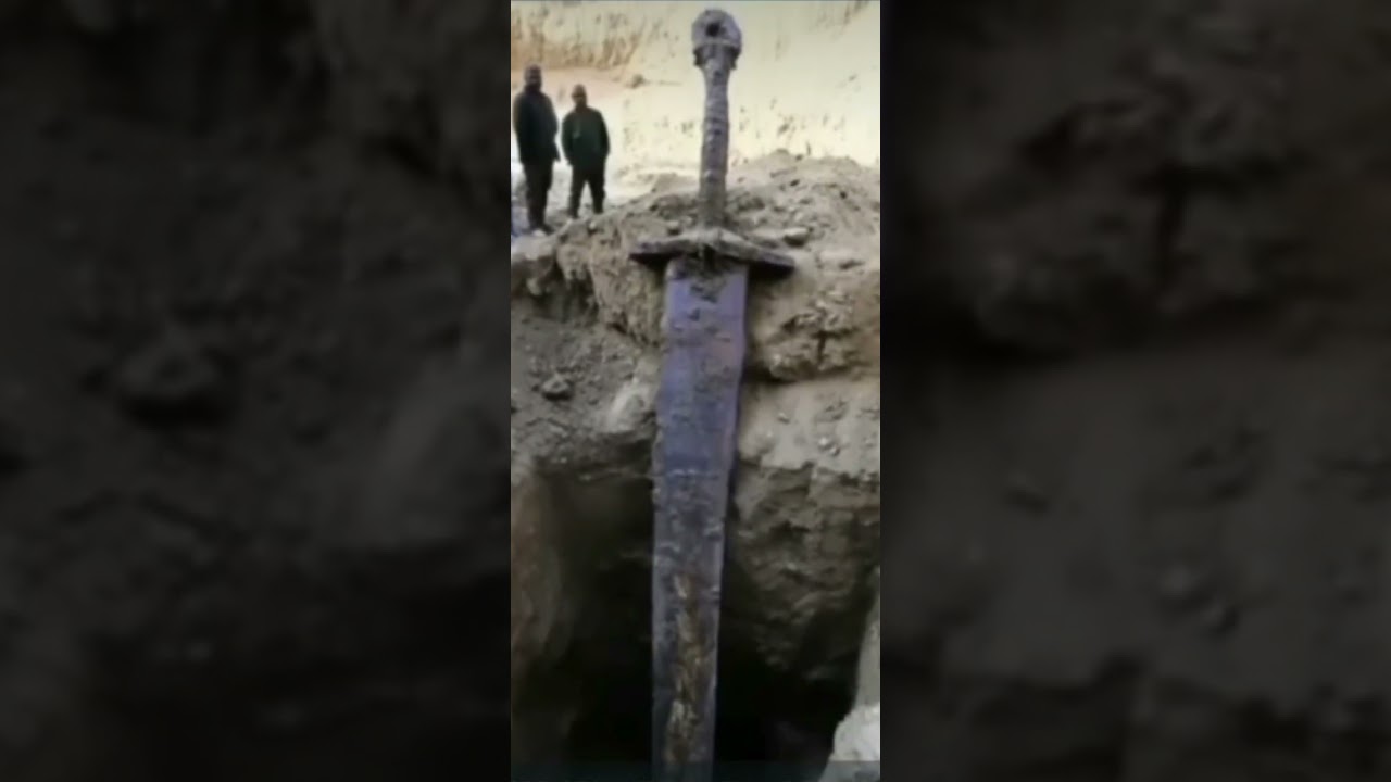 Sword of Kumbhakarna found in Sri Lanka. #ram #ramayan #srilanka #india #mystery #mysterious #sword
