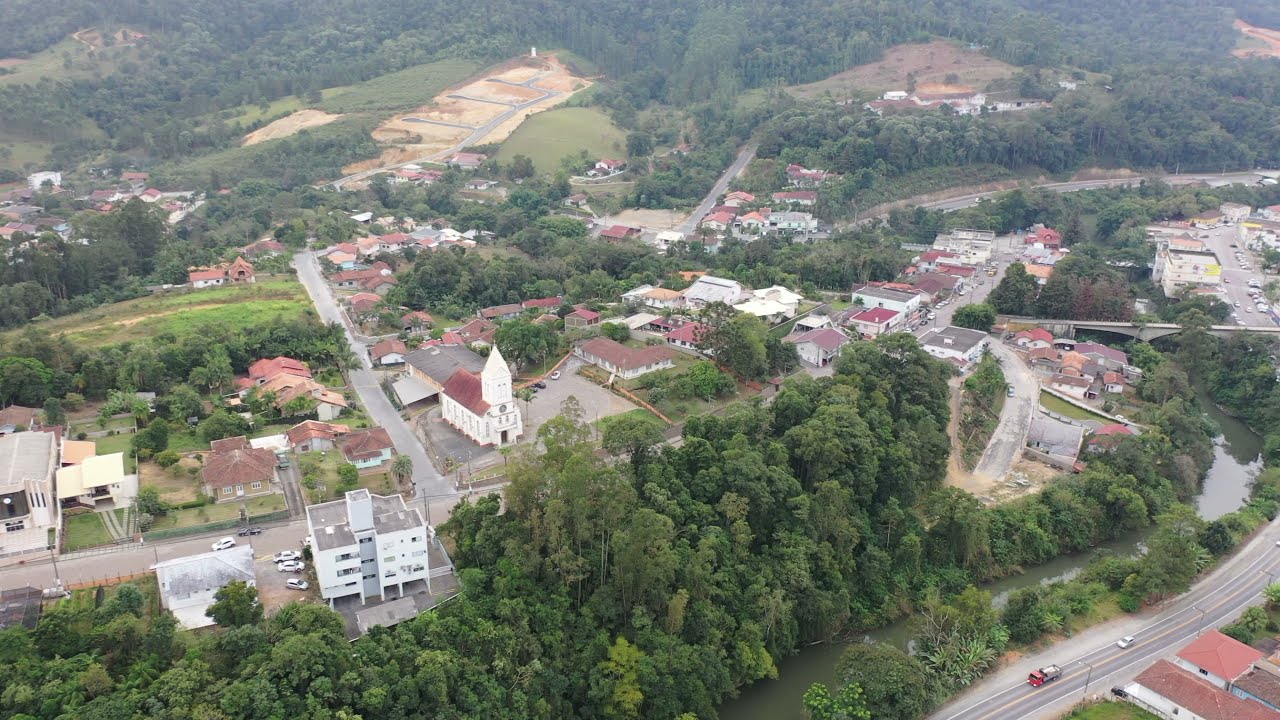 Trombudo Central interior de Santa Catarina visto de cima #drone