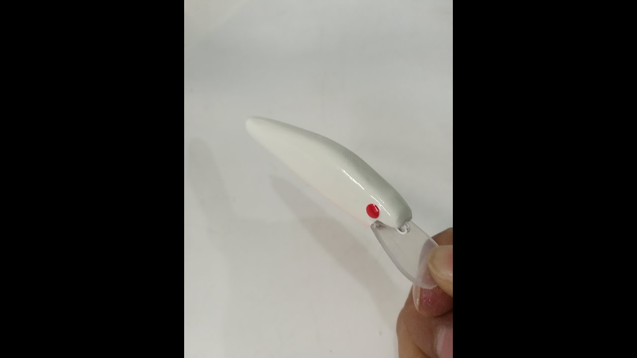 Cómo hacer un señuelo minnow con palo de escoba