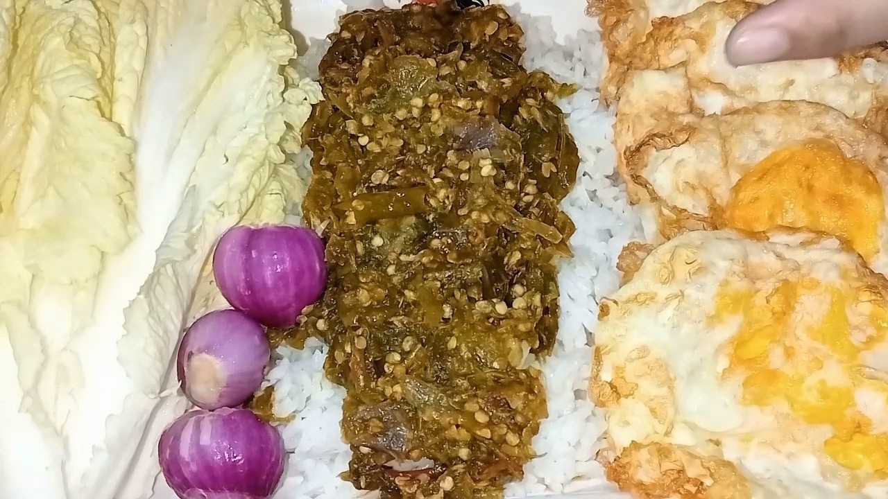 MUKBANG SAMBAL CABE IJO, TELOR CEPLOK, & LALAPAN SAWI MENTAH | MASAKAN SEHARI - HARI