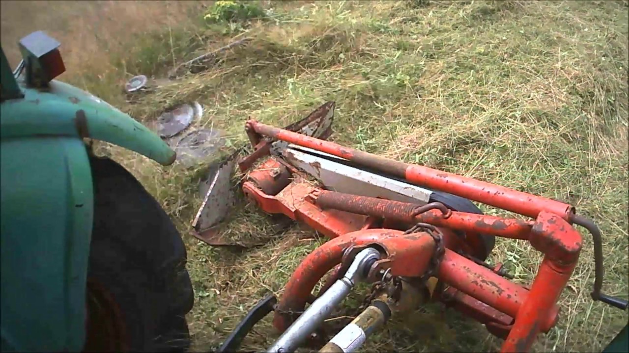 Fauchage ! / Deutz D30s & Faucheuse MF 82 (Kuhn GMD 44)